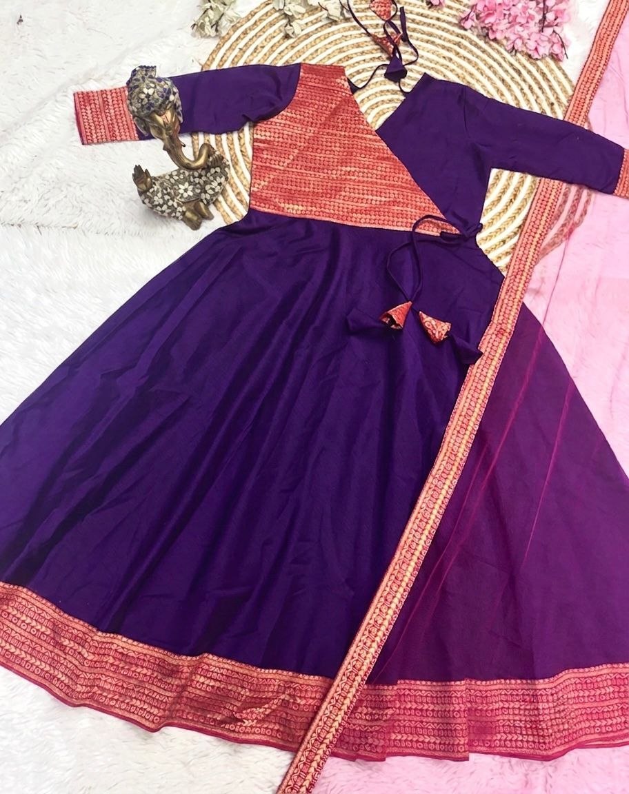 RangBhoomi Trendy Traditional Span Cotton Top with Jacquard Zari Border & Soft Net Dupatta