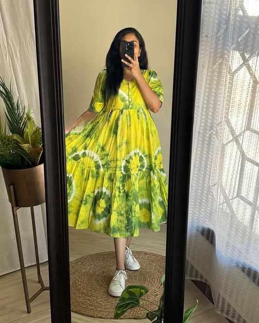 Leamonave Maxi Dress - A comfortable and stylish yellow and green tie-dye dress.