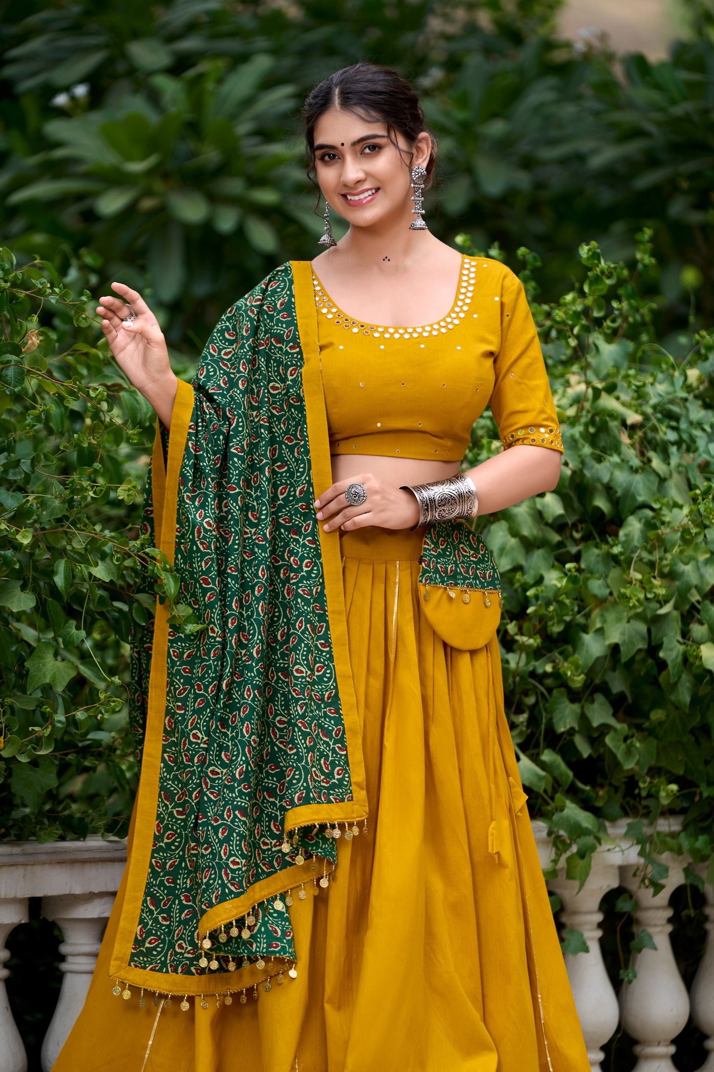 Elegant Fully Stitched Designer Lehenga Choli Set with Exquisitely Embroidered Dupatta and Matching Purse