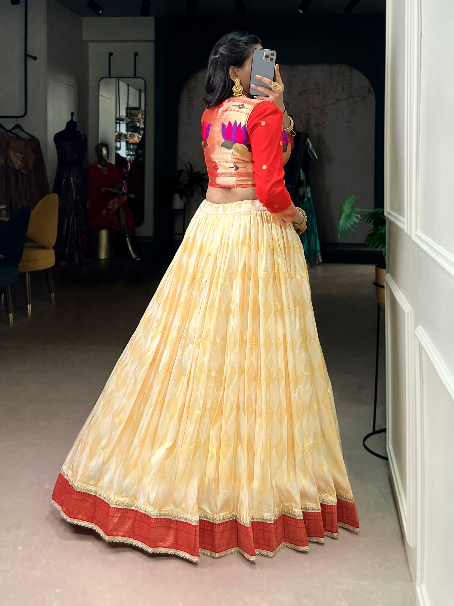 Paithani Duo: Elegant Two-Piece Jacquard Silk Co-Ord Set with Intricate Zari Weaving