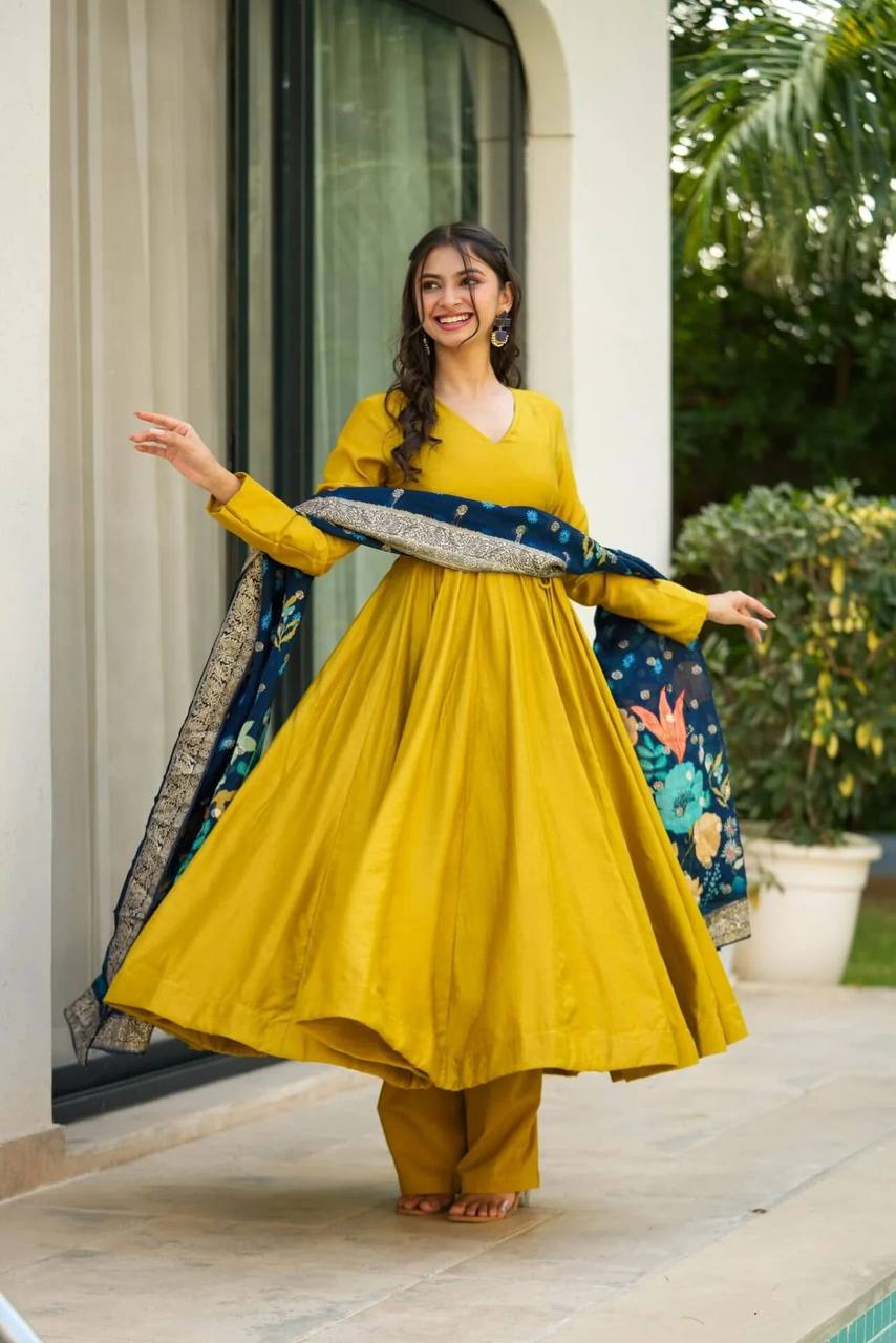 Nayab Suit