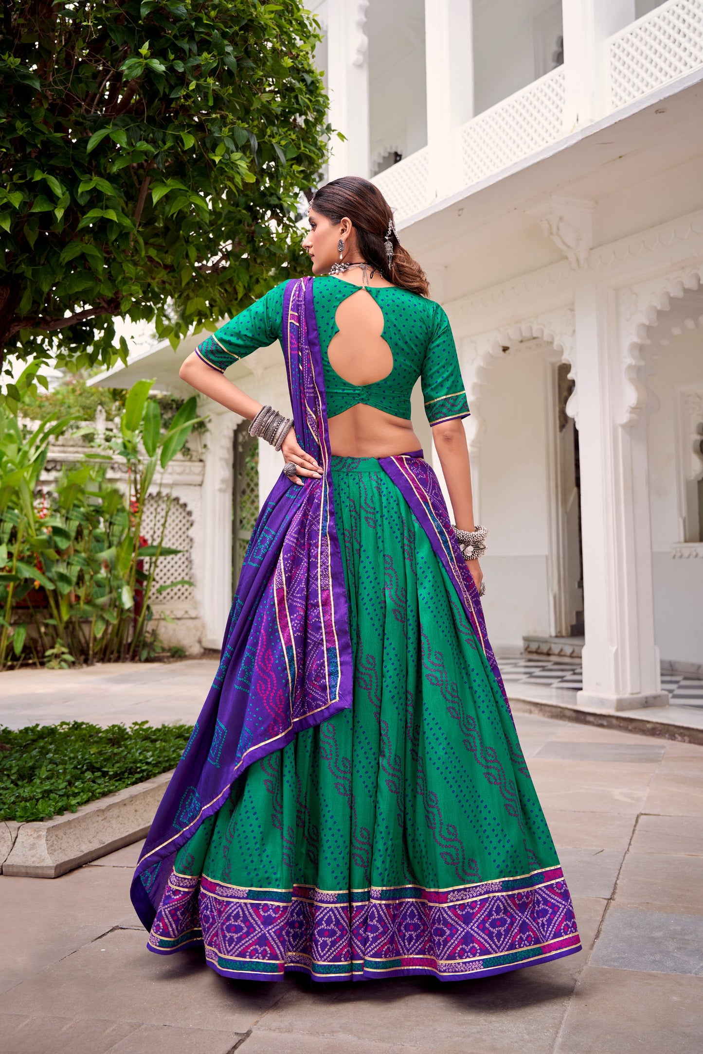 Elegant Navratri Ensemble Featuring Vibrant Bandhani Print and Regal Borders for a Classic Festive Look
