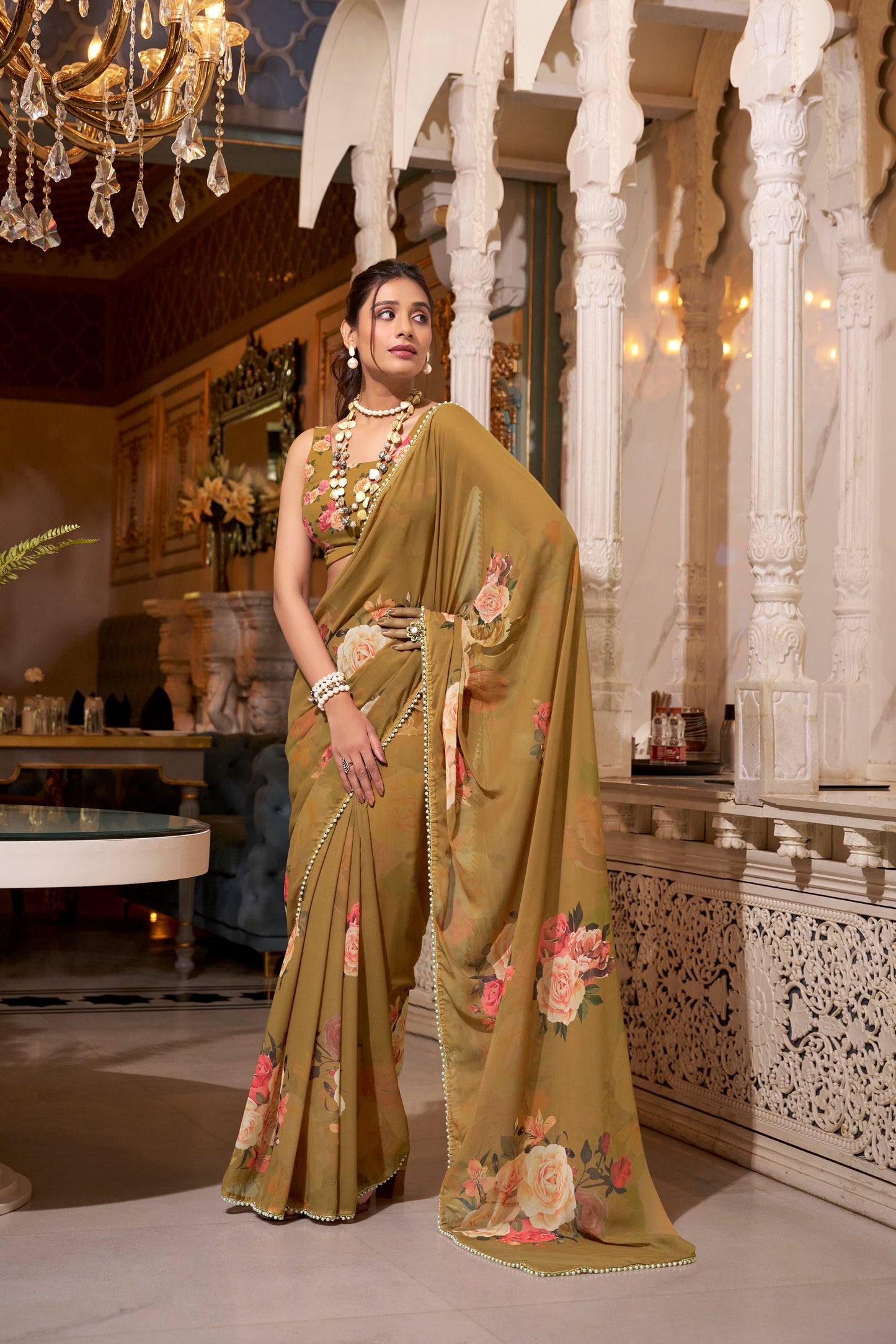Elegant Georgette Saree - Floral Design, Lightweight Fabric