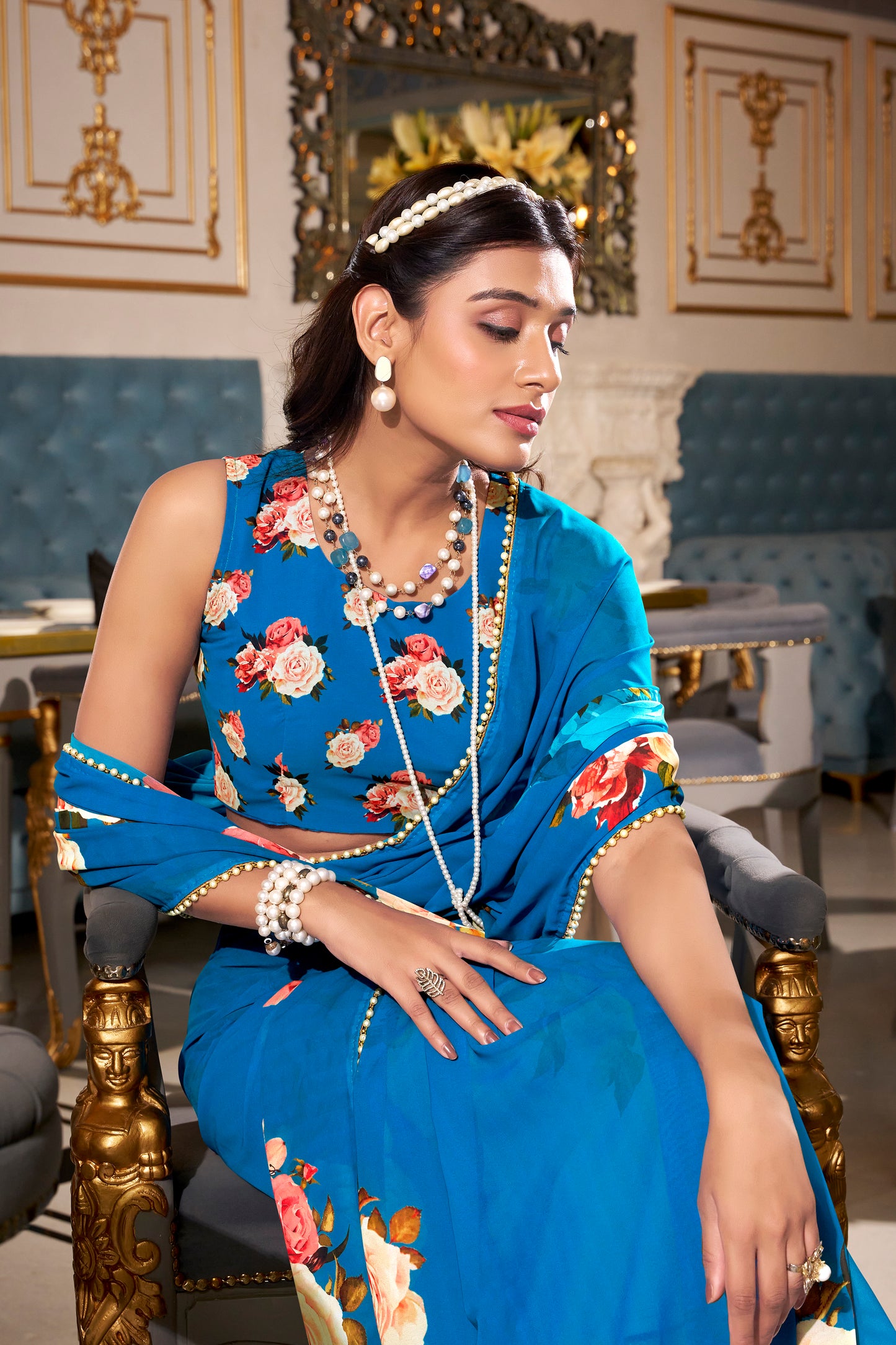 Elegant Georgette Saree - Floral Design, Lightweight Fabric