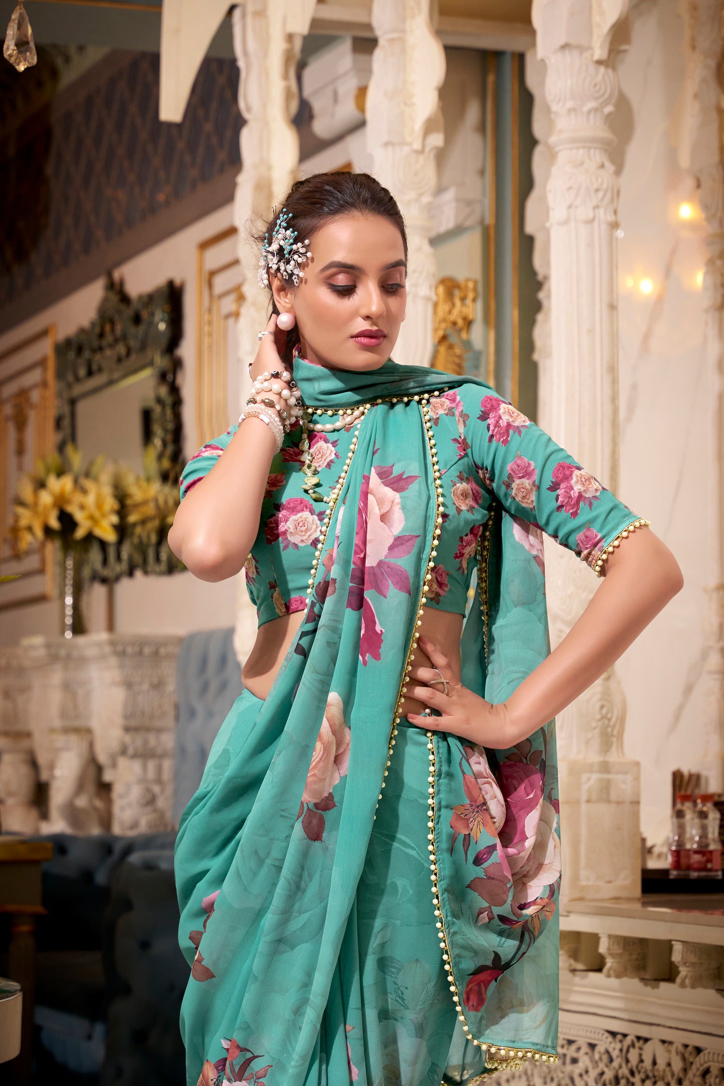 Elegant Georgette Saree - Floral Design, Lightweight Fabric