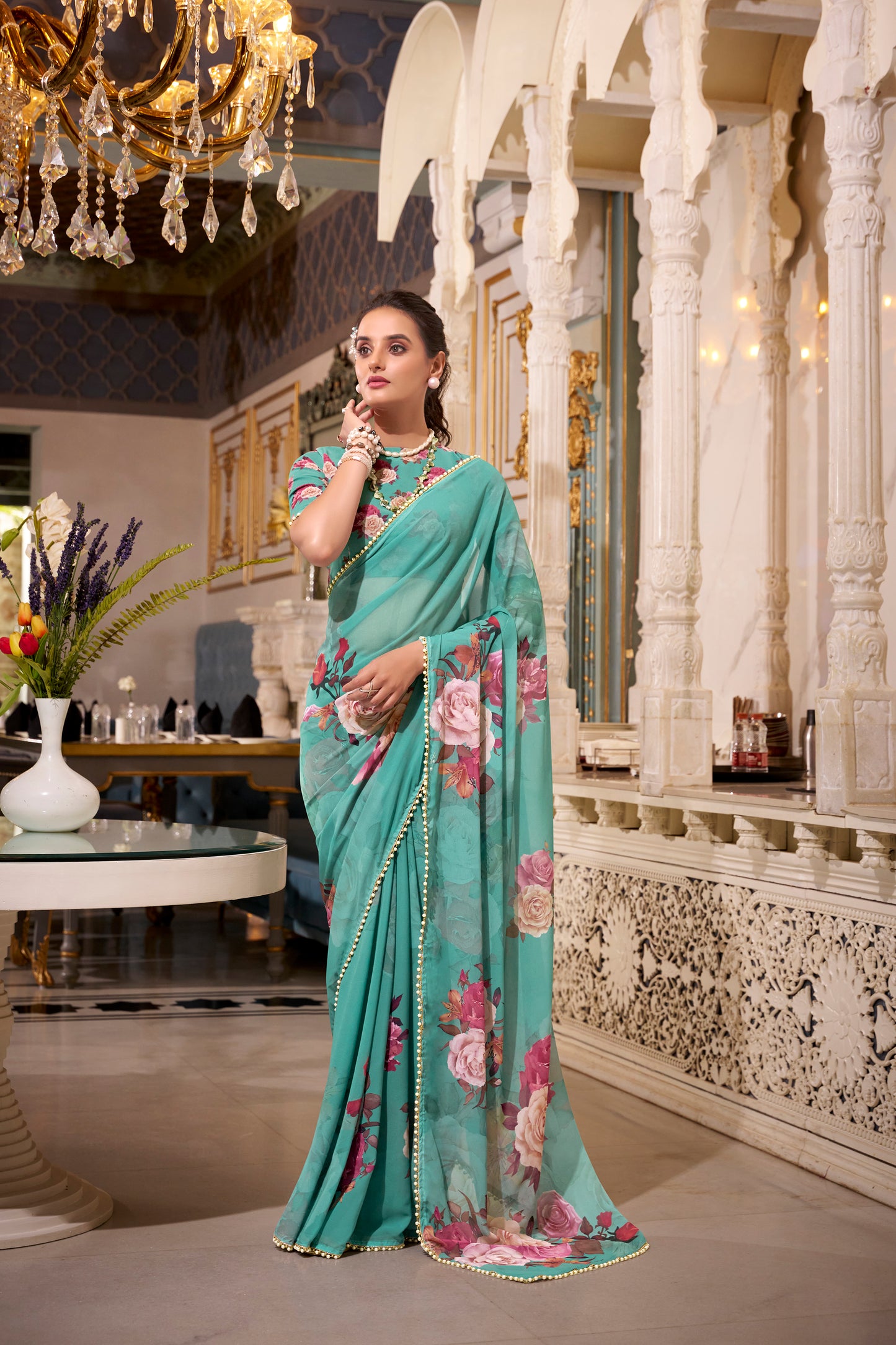 Elegant Georgette Saree - Floral Design, Lightweight Fabric