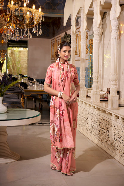 Elegant Georgette Saree - Floral Design, Lightweight Fabric