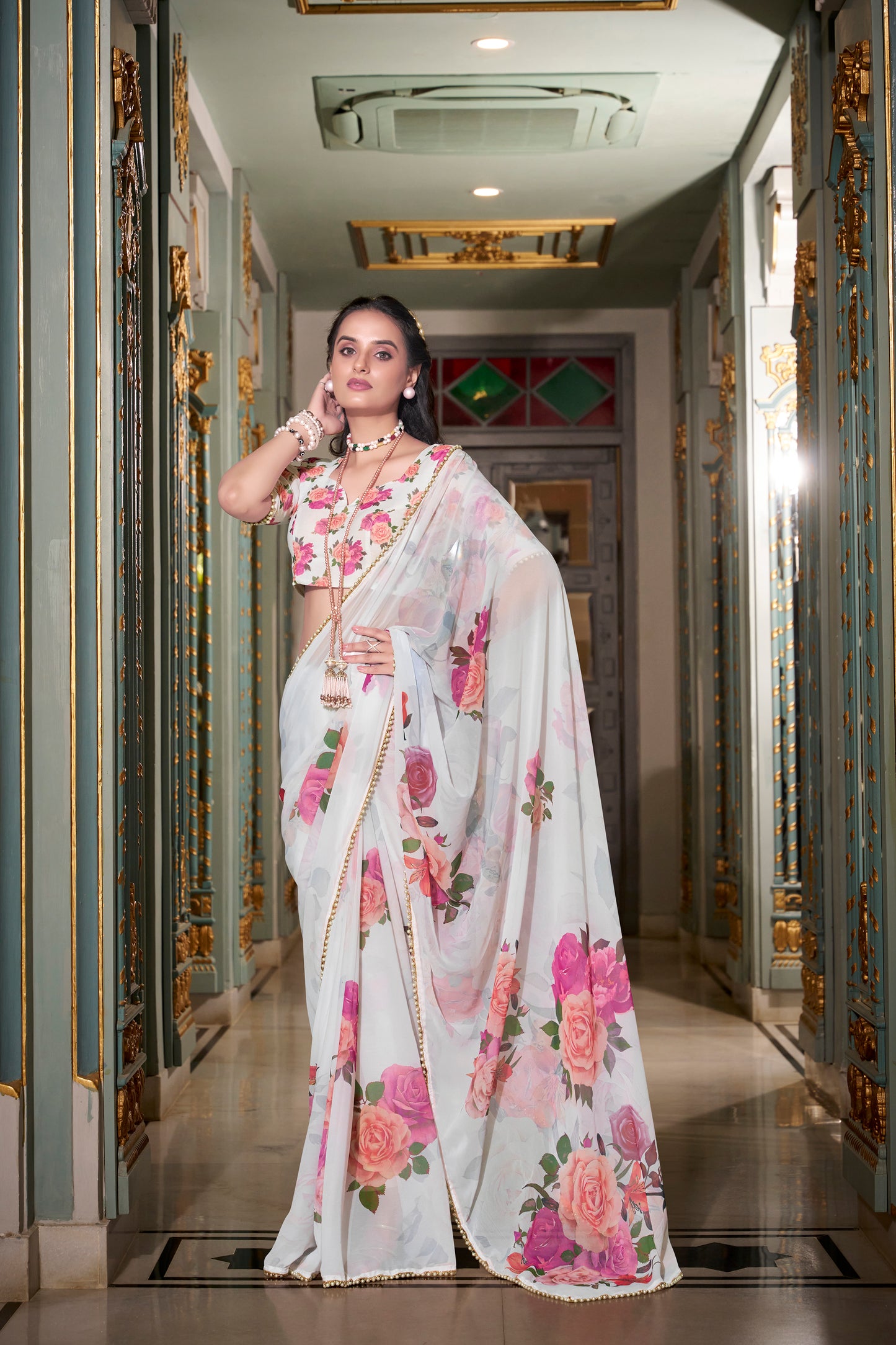 Elegant Georgette Saree - Floral Design, Lightweight Fabric