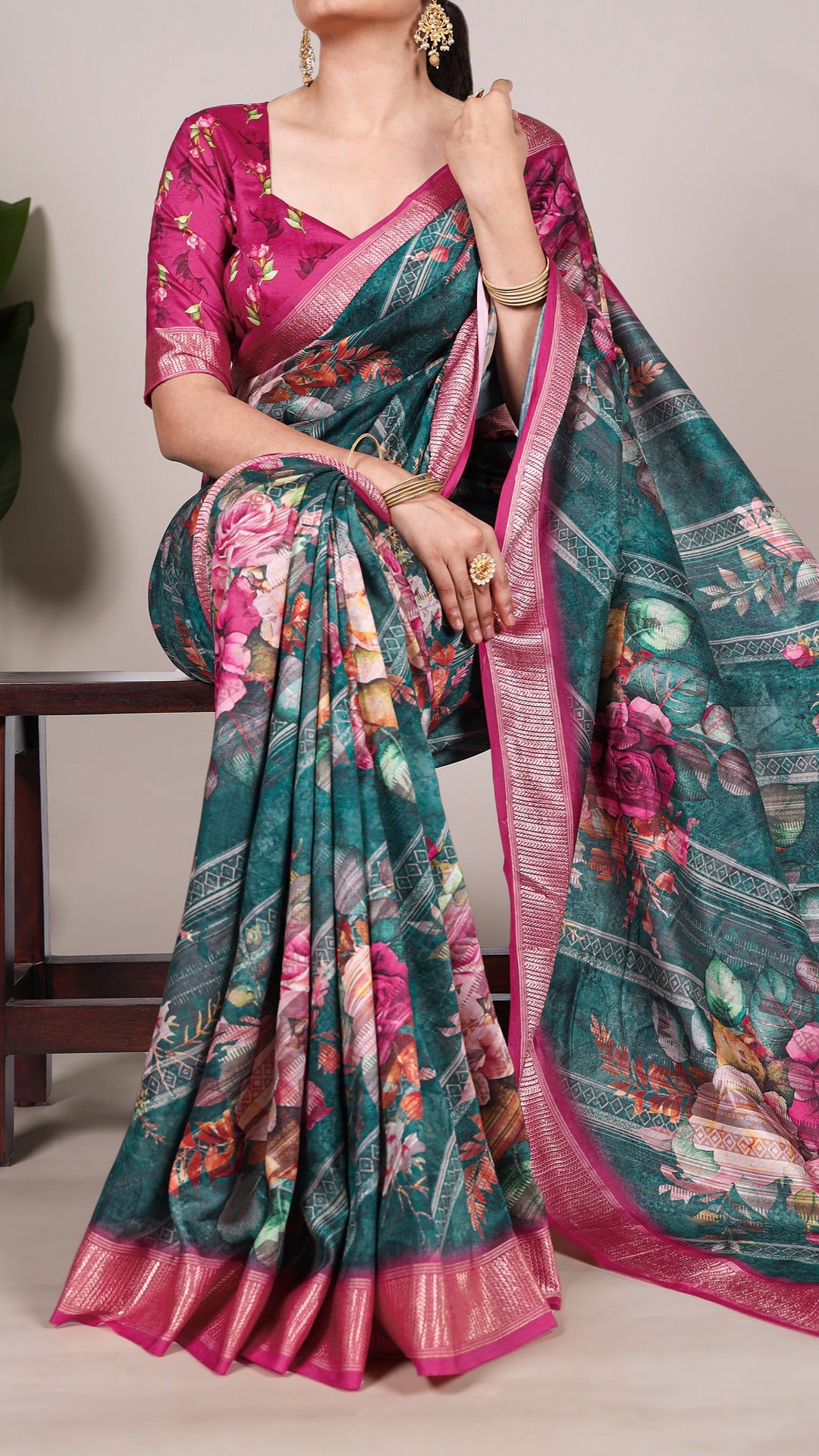 Elegant Floral Print Saree - Lightweight & Stylish