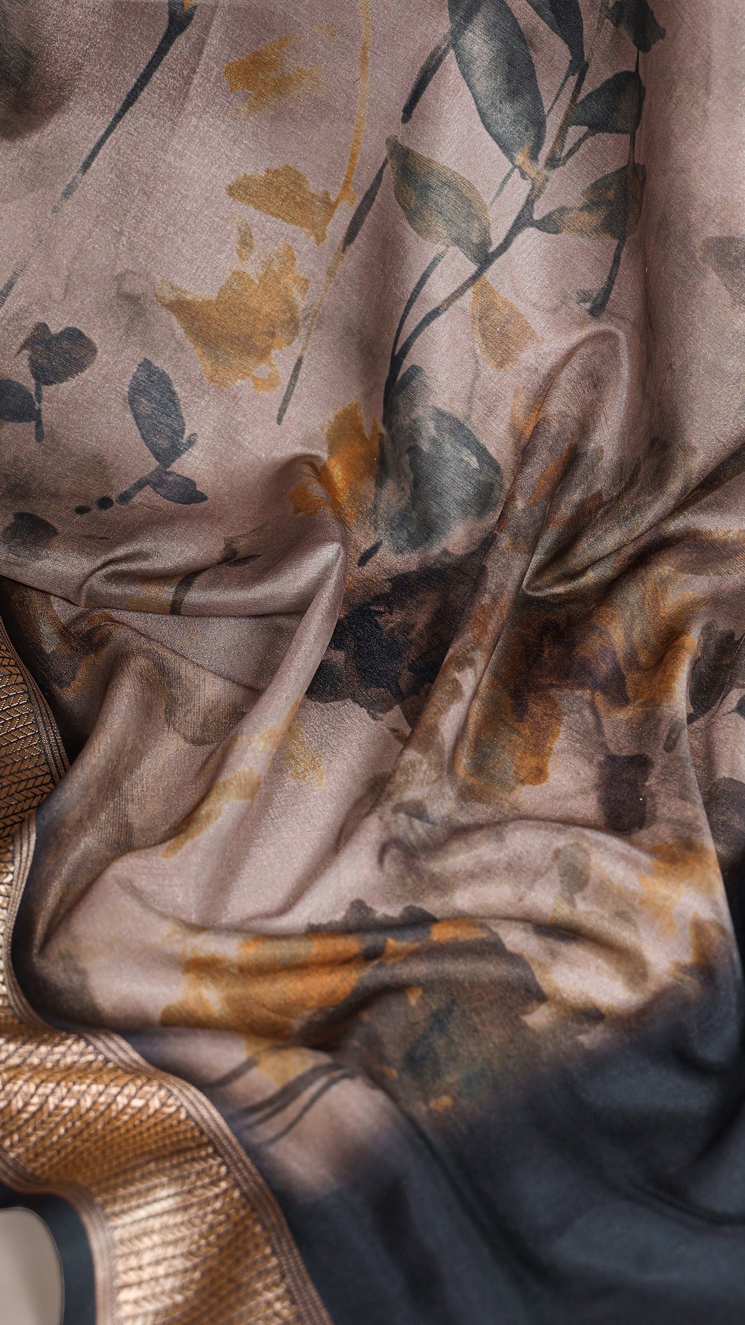 Elegant Floral Print Saree