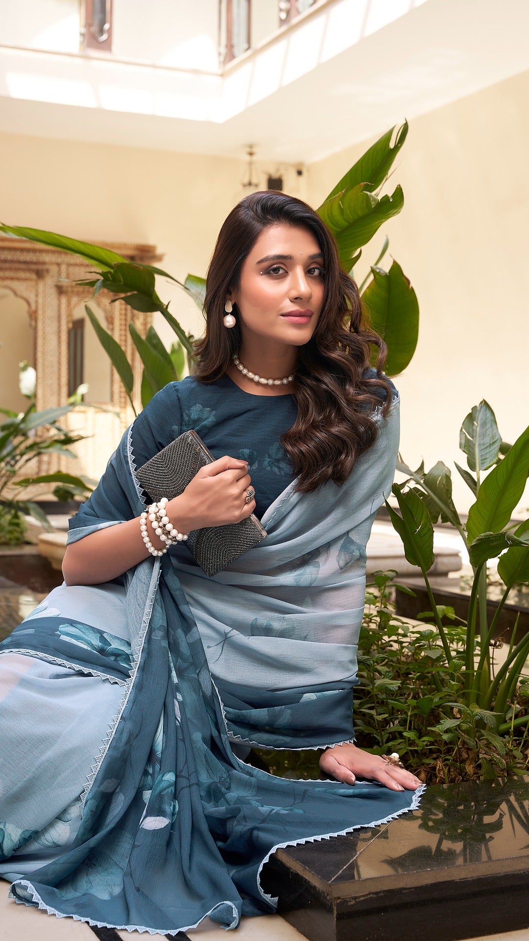 Elegant Floral Saree - Lightweight, Versatile, and Stylish