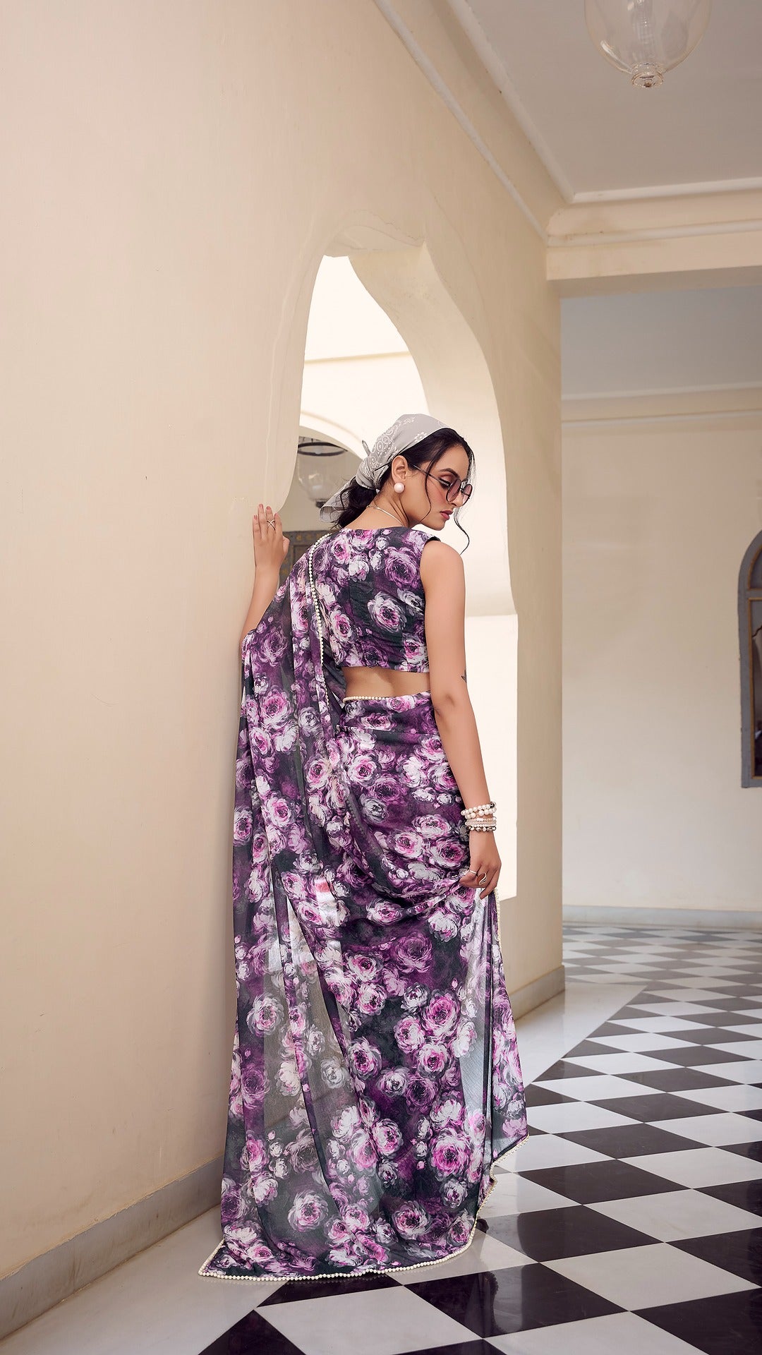 Elegant floral print saree