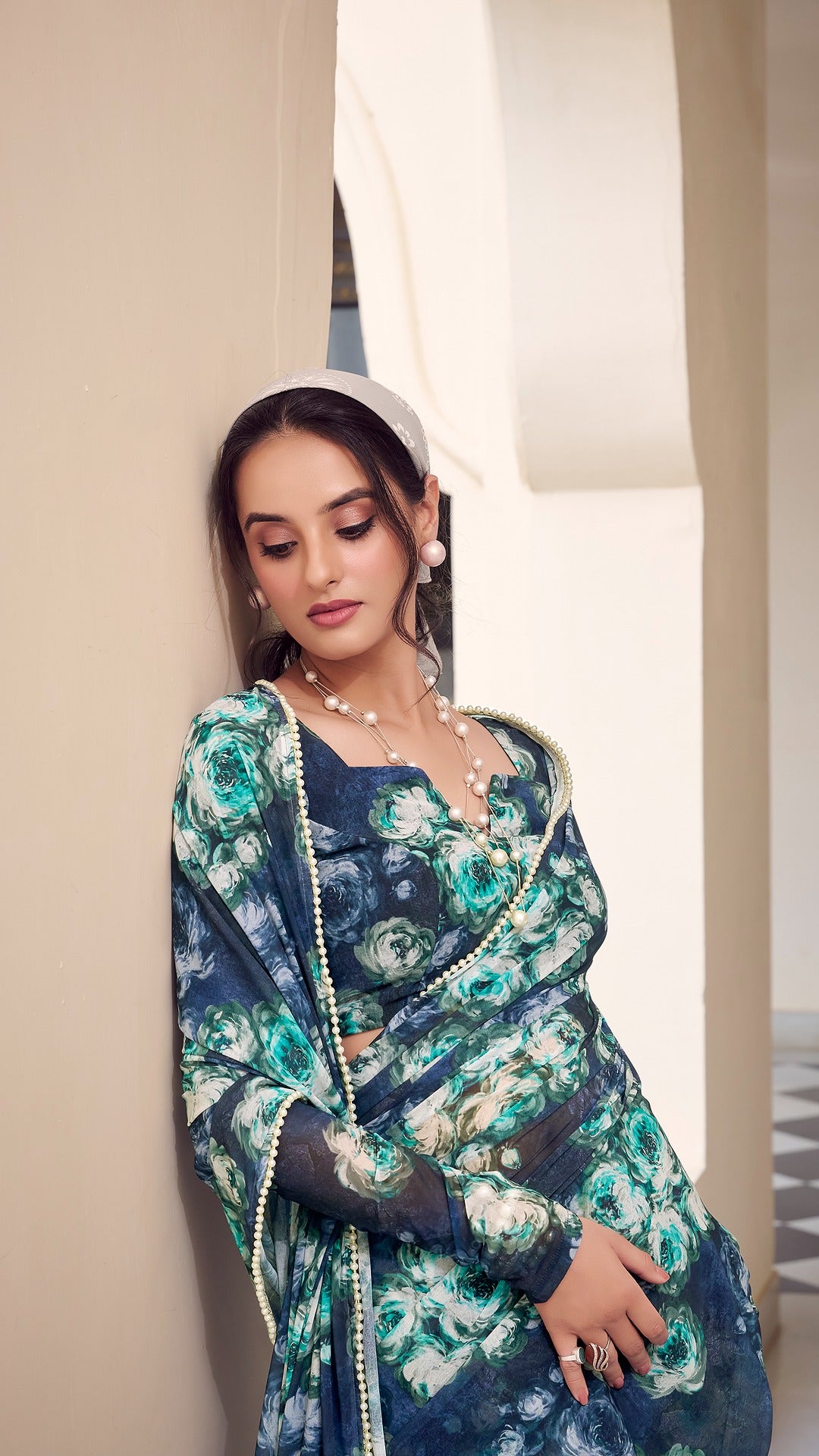 Elegant floral print saree