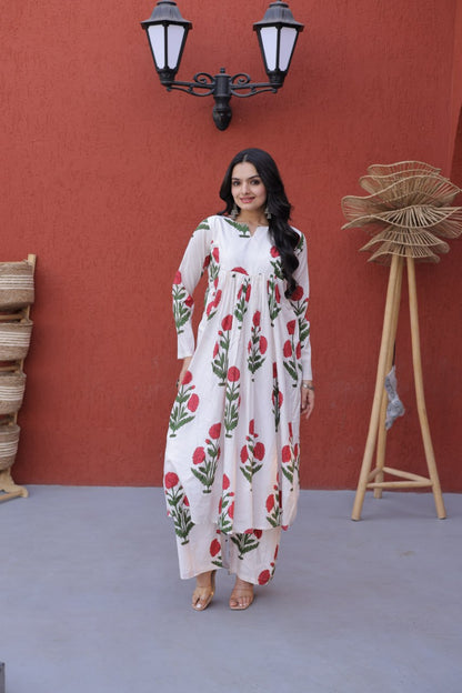 Premium Ready-to-Wear Kurti and Pant Set in Printed Cotton for Elegant Comfort