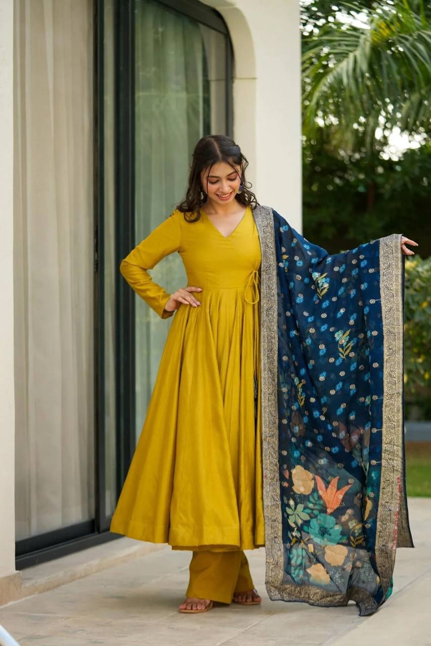Nayab Suit