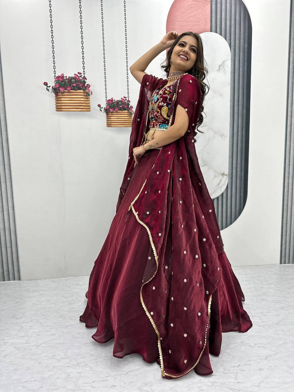 RB Latkan Lehenga