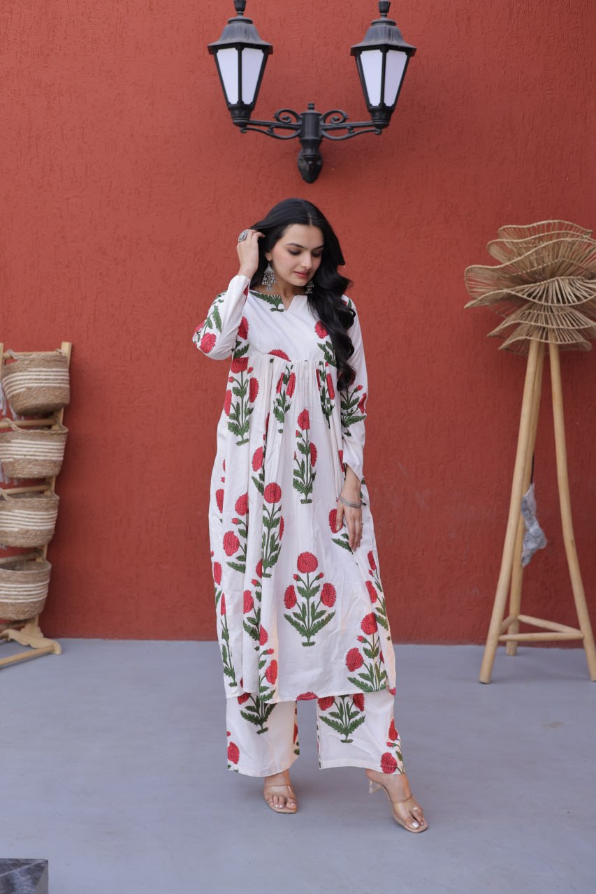 Premium Ready-to-Wear Kurti and Pant Set in Printed Cotton for Elegant Comfort
