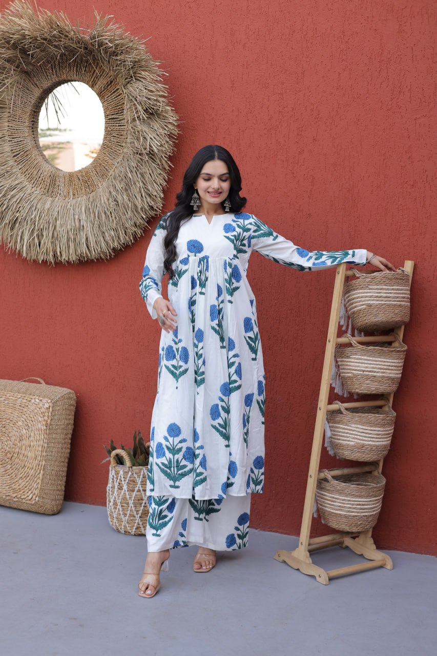 Premium Ready-to-Wear Kurti and Pant Set in Printed Cotton for Elegant Comfort