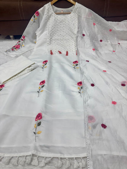 Elegant 3-Piece Festival Set in Premium Chanderi Silk with Gorgeous Embroidered Detailing and Matching Chanderi Dupatta