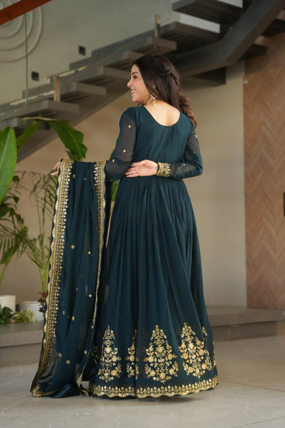 Exquisite Designer Gown with Dupatta – Limited Edition 2025
