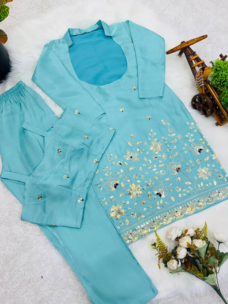 Premium Ready-to-Wear Kurta Set with Embroidered Glass Roman Fabric – Stylish and Comfortable Two-Piece Ensemble