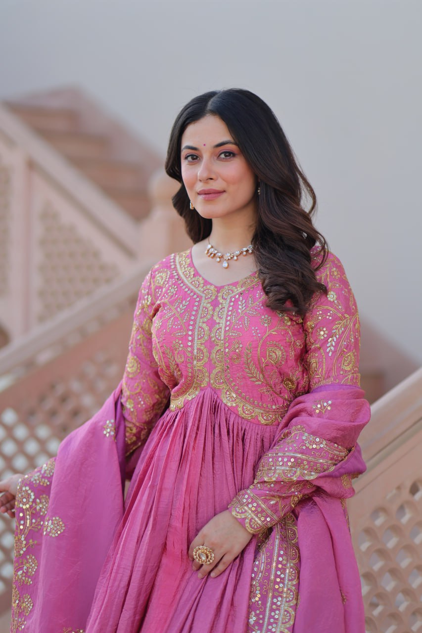 Trending Gold Gown: Crush Fabric, Embroidered Dupatta