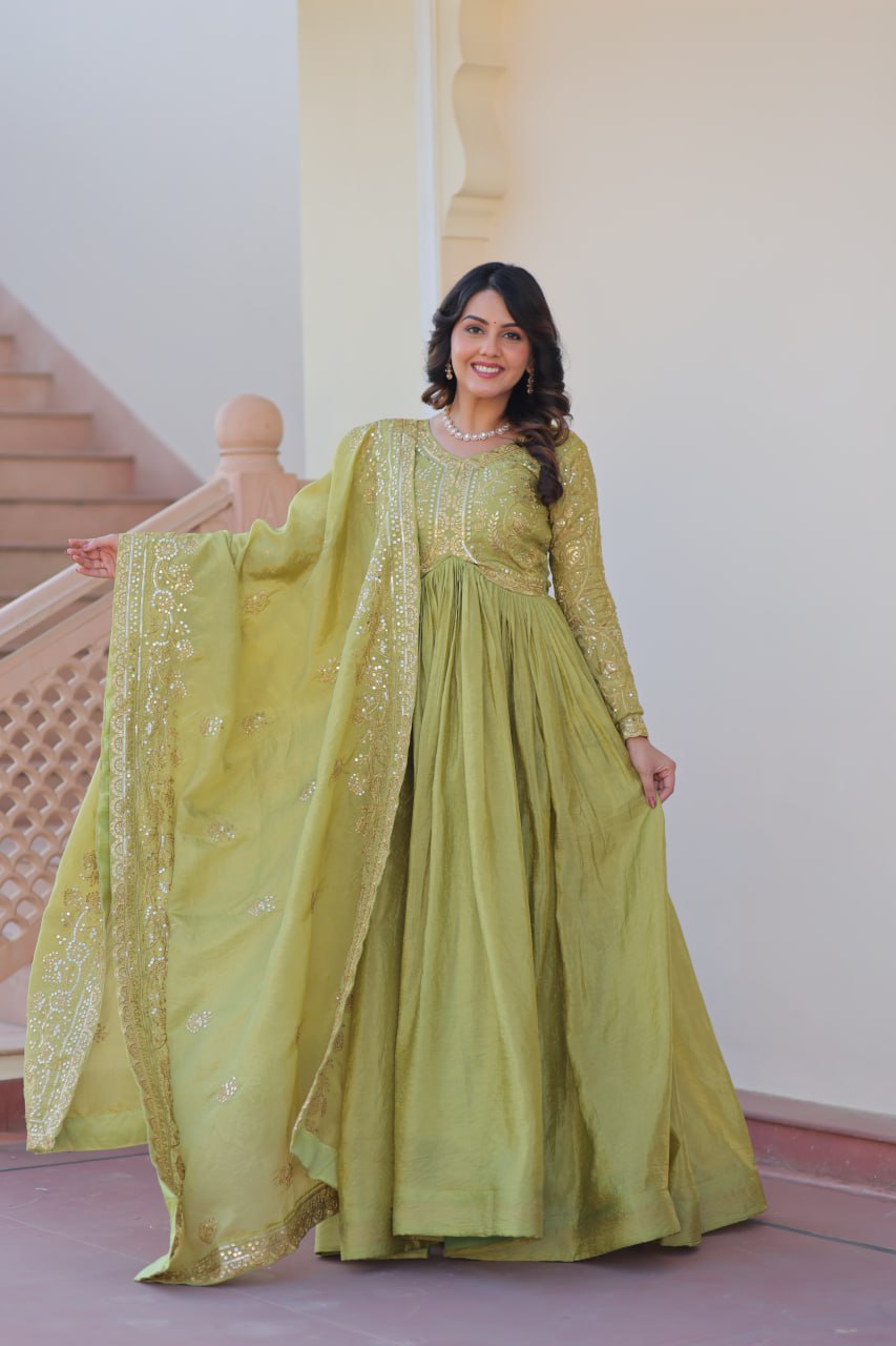 Trending Gold Gown: Crush Fabric, Embroidered Dupatta