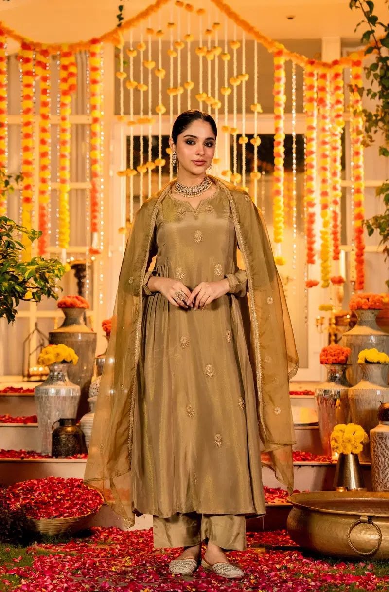 RangBhoomi Elegant Festival 3-Piece Set in Premium Chanderi Silk with Exquisite Embroidery and Organza Dupatta