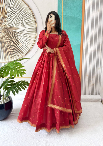 Elegant Handloom Cotton Gown with Matching Dupatta – Inspired by Bigg Boss Star Tanuja