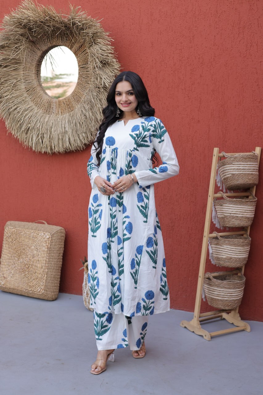 Premium Ready-to-Wear Kurti and Pant Set in Printed Cotton for Elegant Comfort