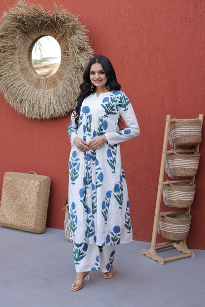Premium Ready-to-Wear Kurti and Pant Set in Printed Cotton for Elegant Comfort