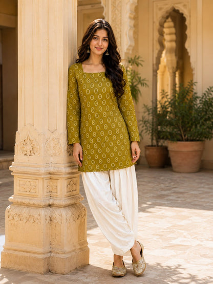 RangBhoomi Premium Cotton Bandhej Printed Top and Linen Cotton Farsi Style Pant Set