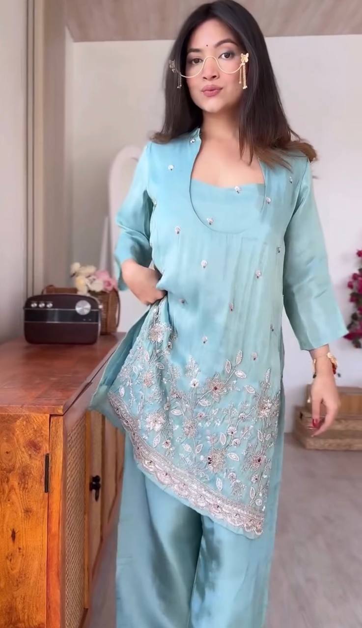 Premium Ready-to-Wear Kurta Set with Embroidered Glass Roman Fabric – Stylish and Comfortable Two-Piece Ensemble