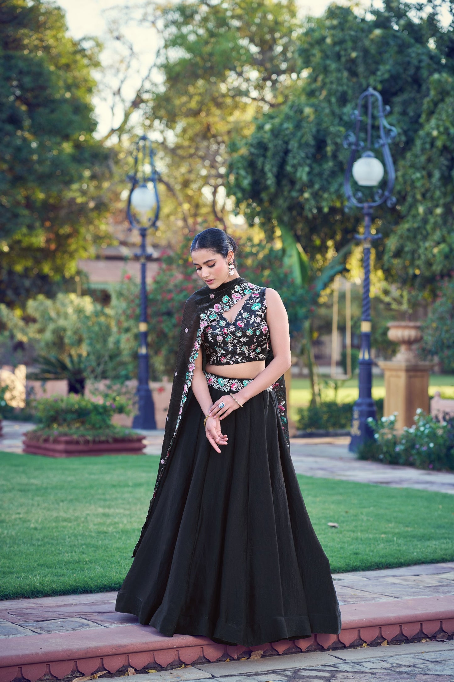 Elegant Black Lehenga Choli Set with Sequins and Thread Embroidery – Traditional Festive and Wedding Wear