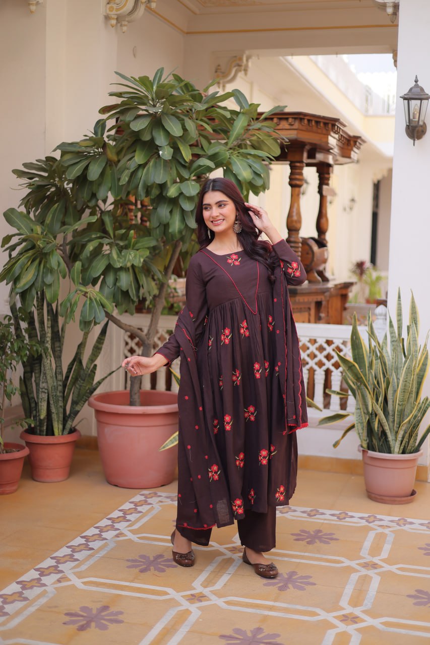 Premium Ready-to-Wear Kurti Set with Pant and Embroidered Dupatta – Comfortable Cotton Ensemble