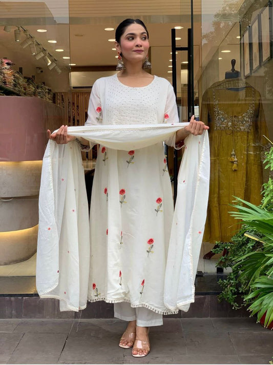 Elegant 3-Piece Festival Set in Premium Chanderi Silk with Gorgeous Embroidered Detailing and Matching Chanderi Dupatta