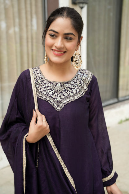 Elegant Traditional Palazzo Suit Set with Embroidered Kurta and Lace-Edged Dupatta