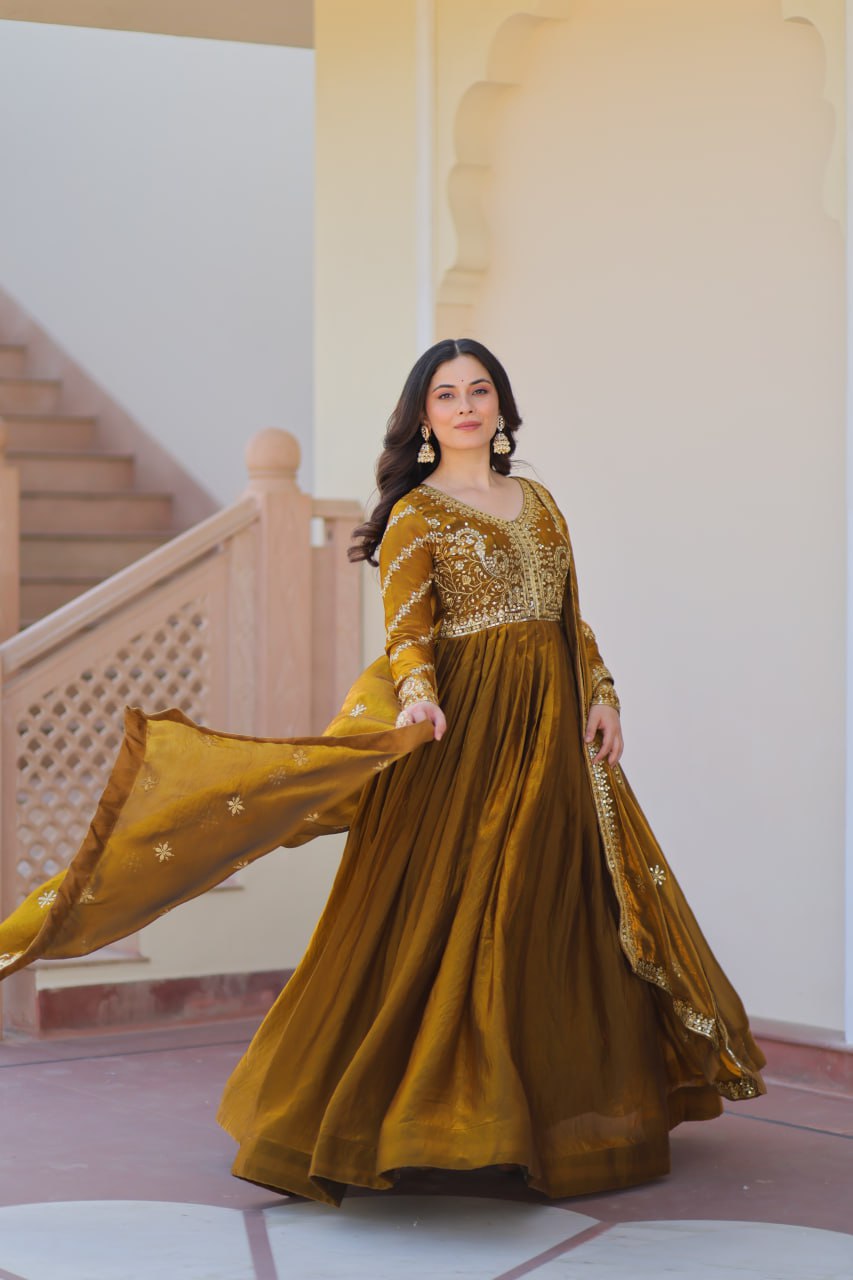 Grandeur Gown