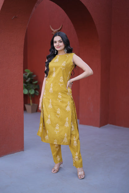 Premium Ready-to-Wear Kurti with Matching Pants – Printed Cotton Set for Elegant Comfort