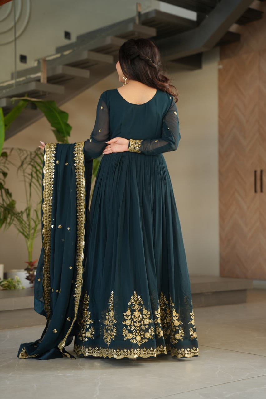 Exquisite Designer Gown with Dupatta – Limited Edition 2025