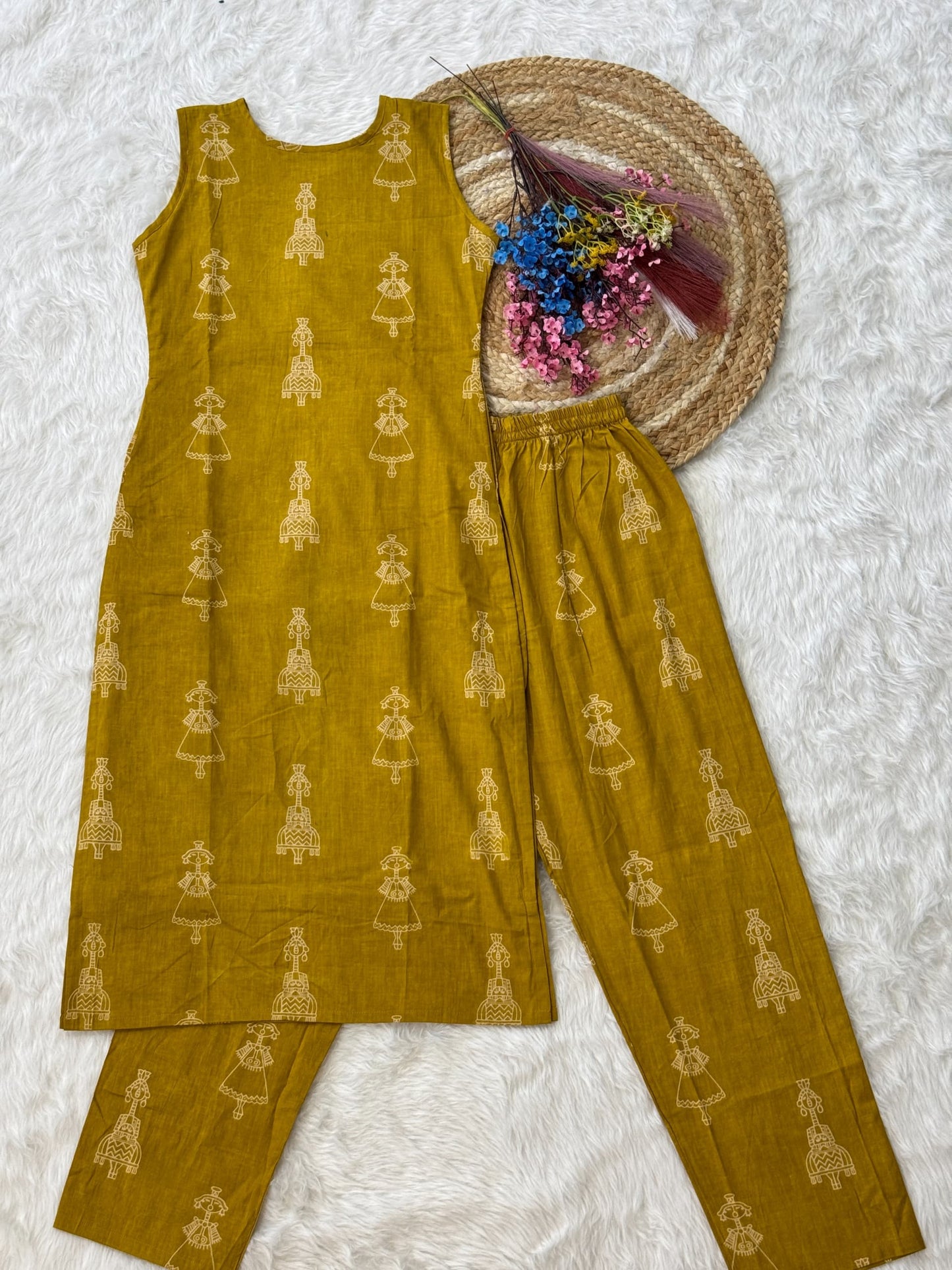 Premium Ready-to-Wear Kurti with Matching Pants – Printed Cotton Set for Elegant Comfort