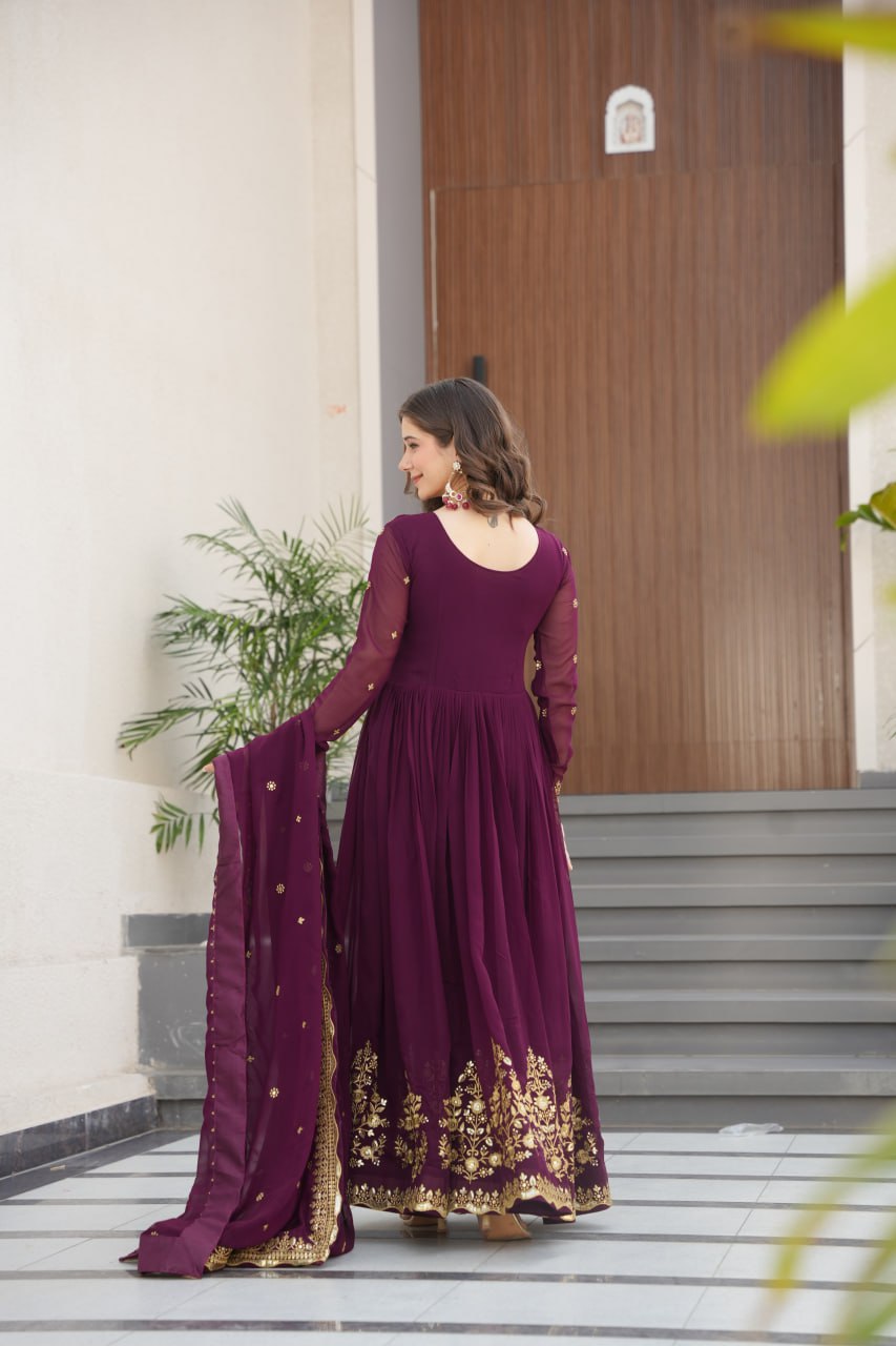 Exquisite Designer Gown with Dupatta – Limited Edition 2025