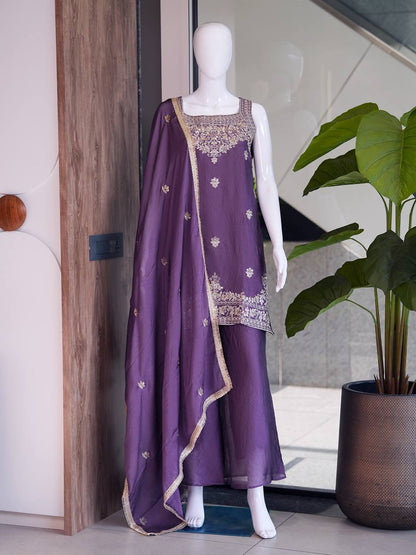 Designer Fusion Style Luxury Edition – Elegant 2-Tone Ensemble with Embroidery and Sequins
