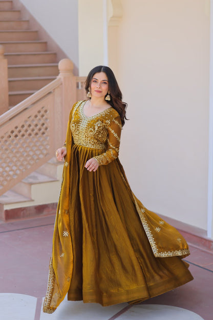 Grandeur Gown