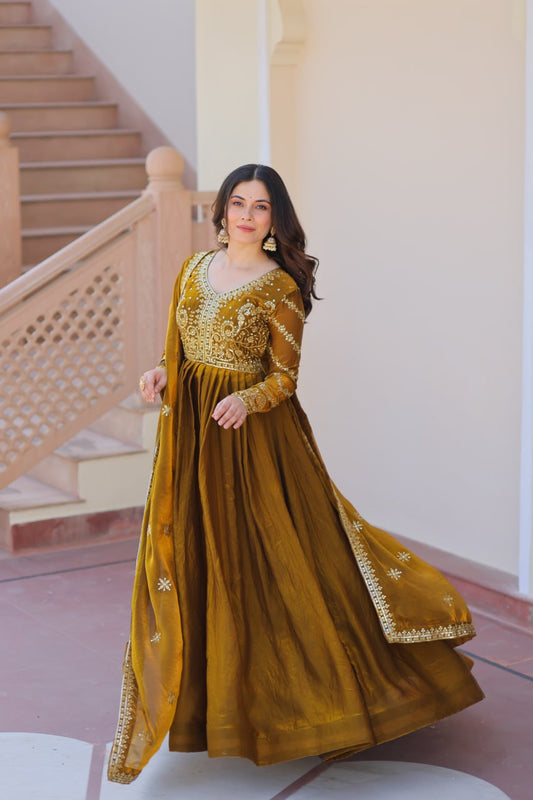 Grandeur Gown