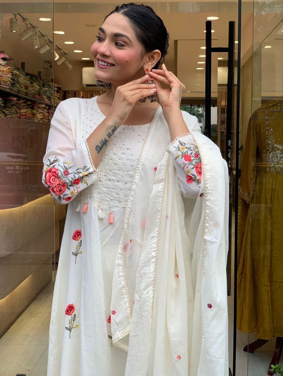 Elegant 3-Piece Festival Set in Premium Chanderi Silk with Gorgeous Embroidered Detailing and Matching Chanderi Dupatta