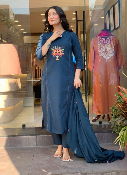 Exclusive Festival Special 3-Piece Set Featuring Rayon Slub and Elegant Chanderi Dupatta