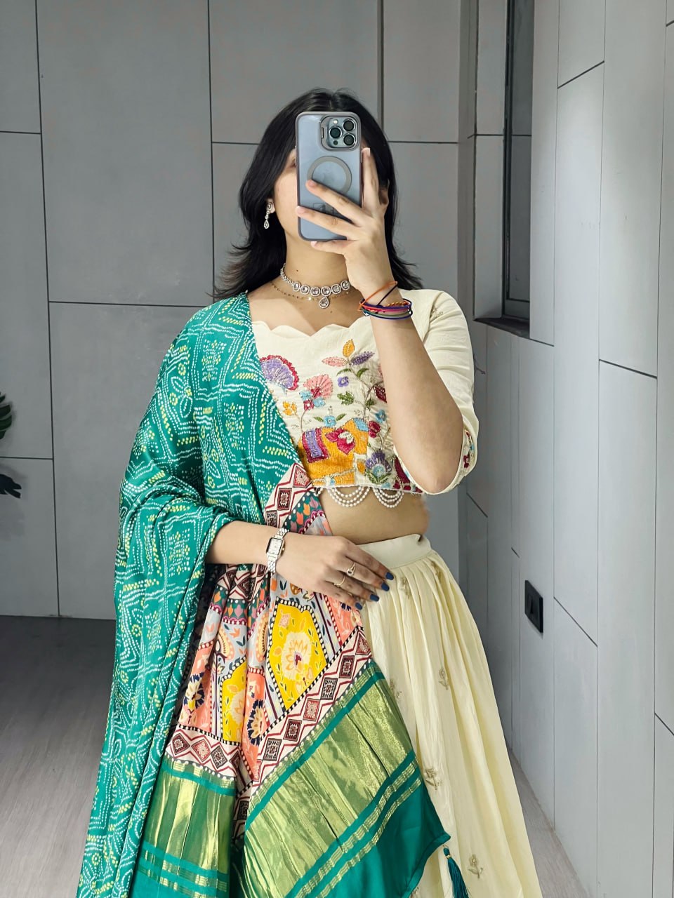 Elegant Traditional Ethnic Lehenga Choli Ensemble with Embroidered Crush Vichitra Fabric and Pure Gaji Silk Dupatta