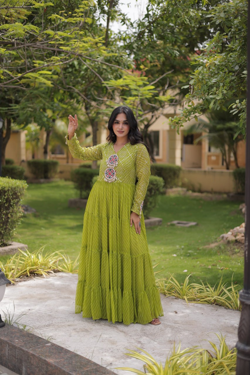 RangBhoomi Navratri Gown 2026 – Laheriya Print with Kutchi Patchwork, Faux Georgette Lined Cotton, Full Sleeve, 56 Inch Length