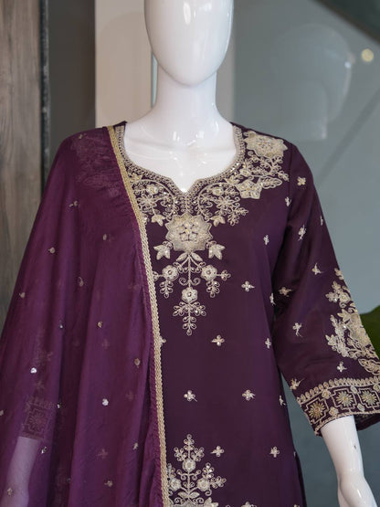 Luxury Fusion Style Designer Ensemble – Elegant Roman Silk Set with Embroidery, Sequins & Nazmeen Dupatta